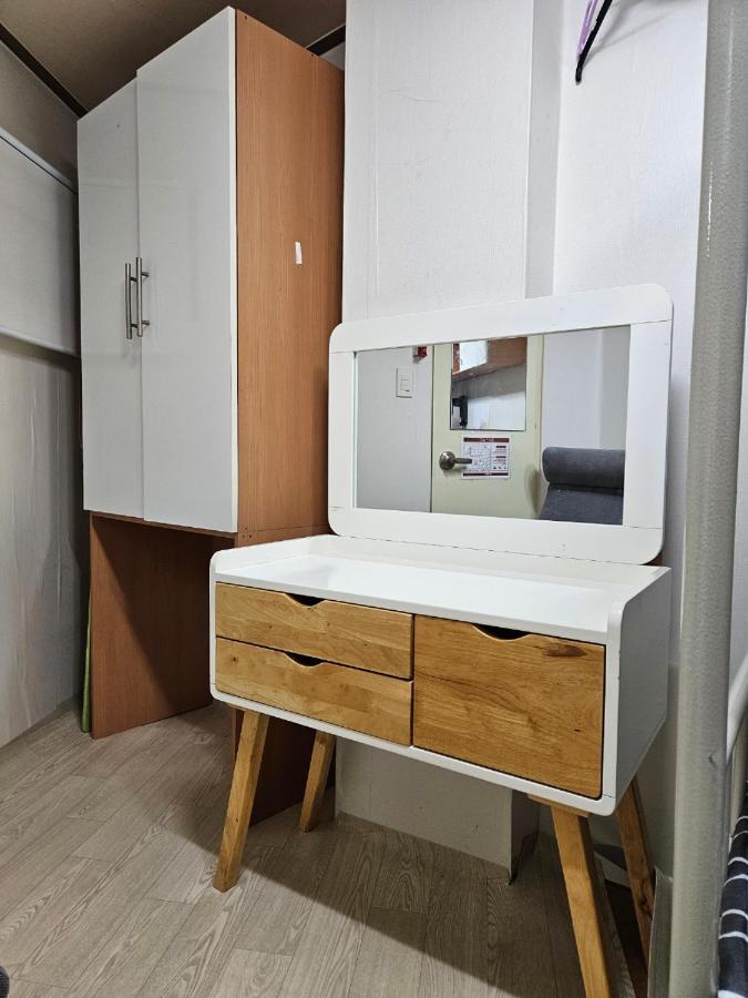 Hostel Hub House Livingtel Seoul Exterior foto